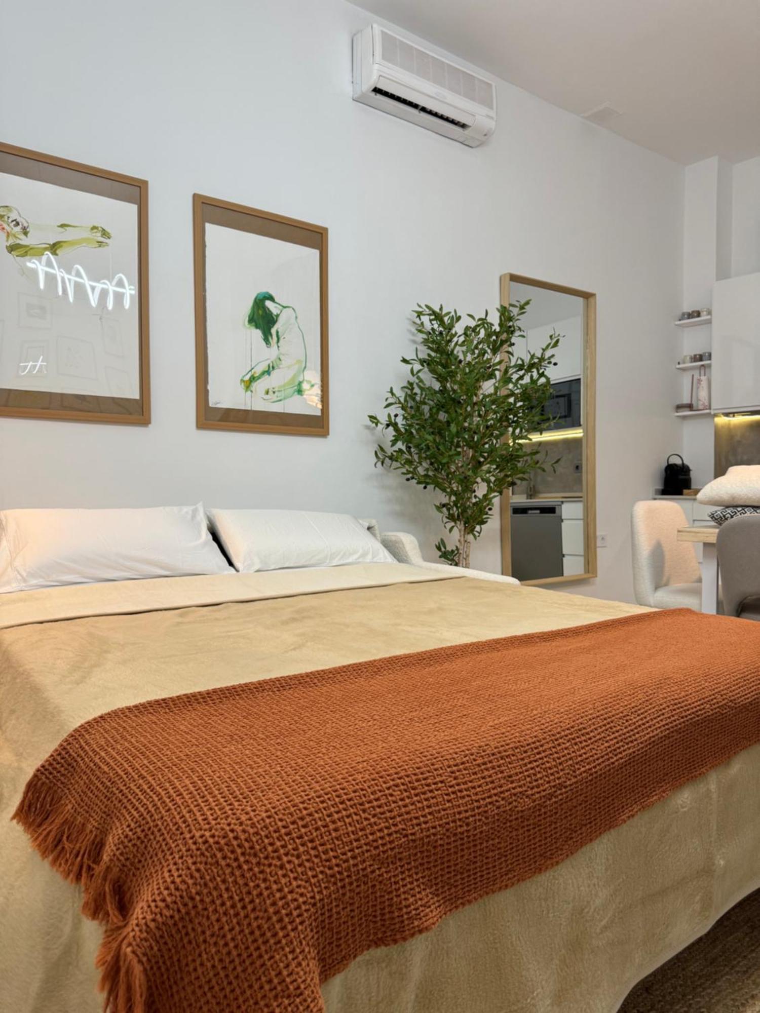 Casa Boutique Plaza De Armas -townhouse- Vakantiehuis Sevilla